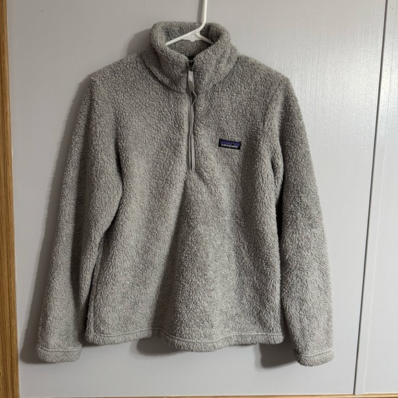 Patagonia Women's Light Gray Fleece Sweater Size Medium - Picture 2 of 9